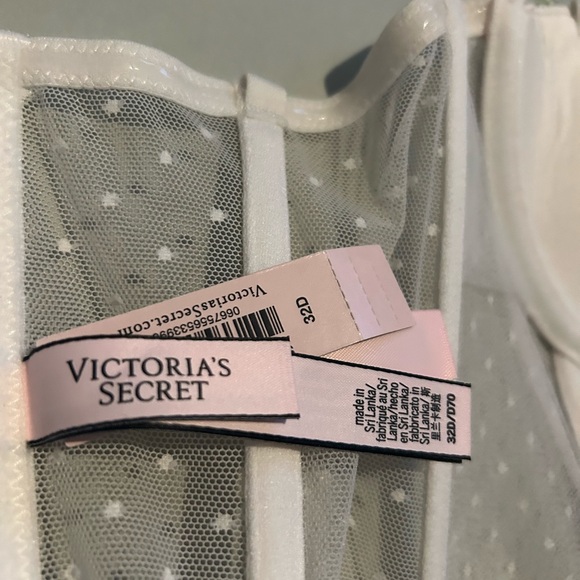 Cherry Embroidered Bustier - White - Picture 7 of 8